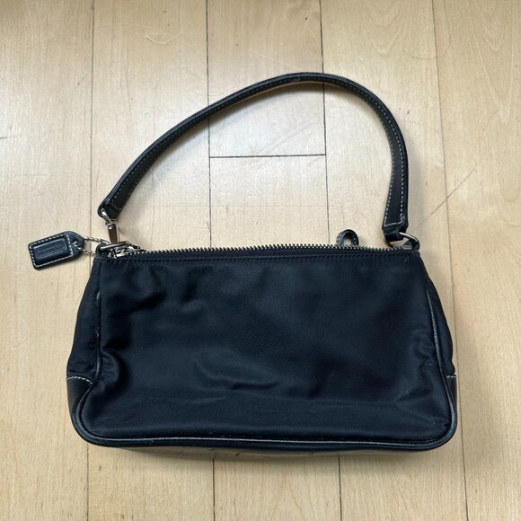 Vintage Coach Clutch Black Small Purse Early 2000s Y2K - Picture 1 of 3